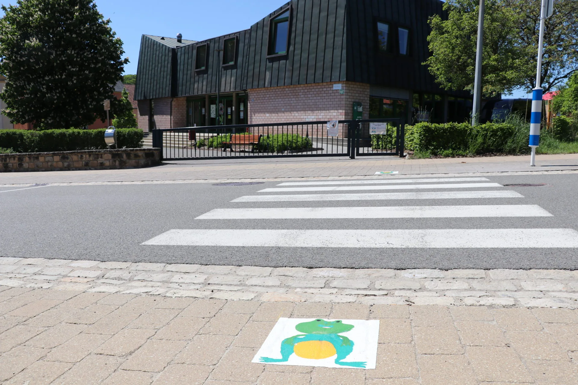 Sechere-Schoulwee-Mompech-Um-Buer